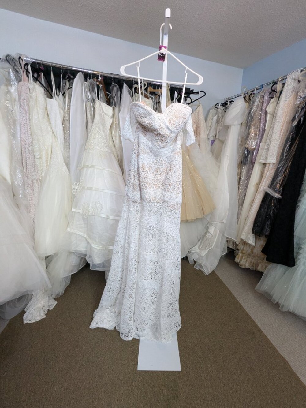 Boho Lace Mermaid Wedding Dress Size 6 Detachable Sleeves NWOT - Picture 8 of 8